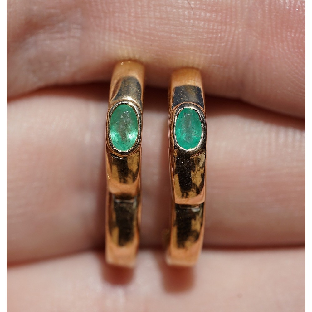 Vintage 14k Solid Yellow Gold Natural Bezel Oval Emerald Huggie Hoop Earrings